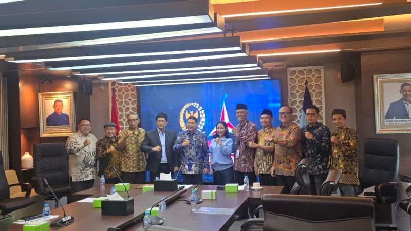 Presiden Direktur BMT NU Ngasem Group Hadiri Forum Penguatan RUU Perkoperasian